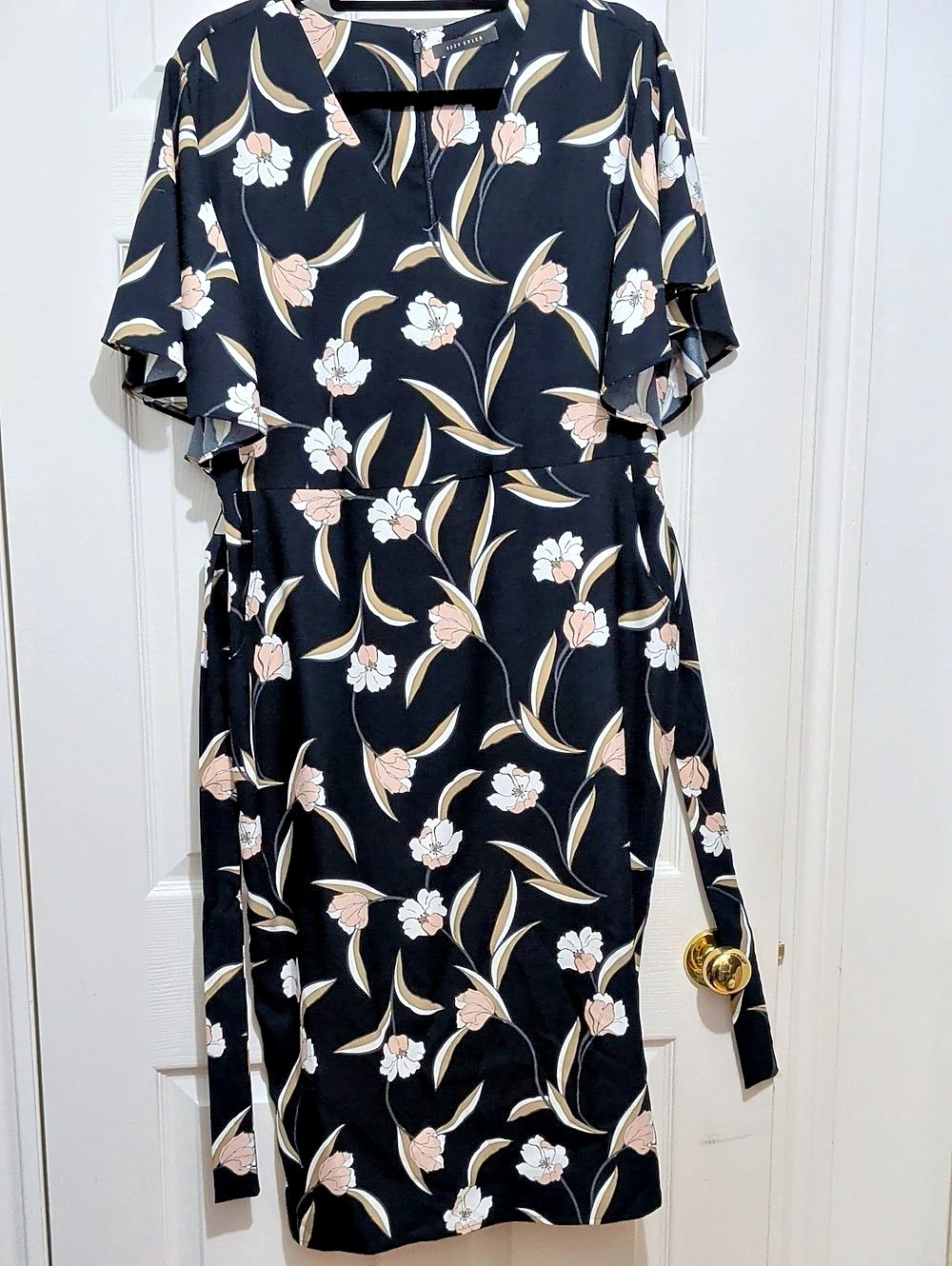 Floral Midi Dress in Black & Pink Like New